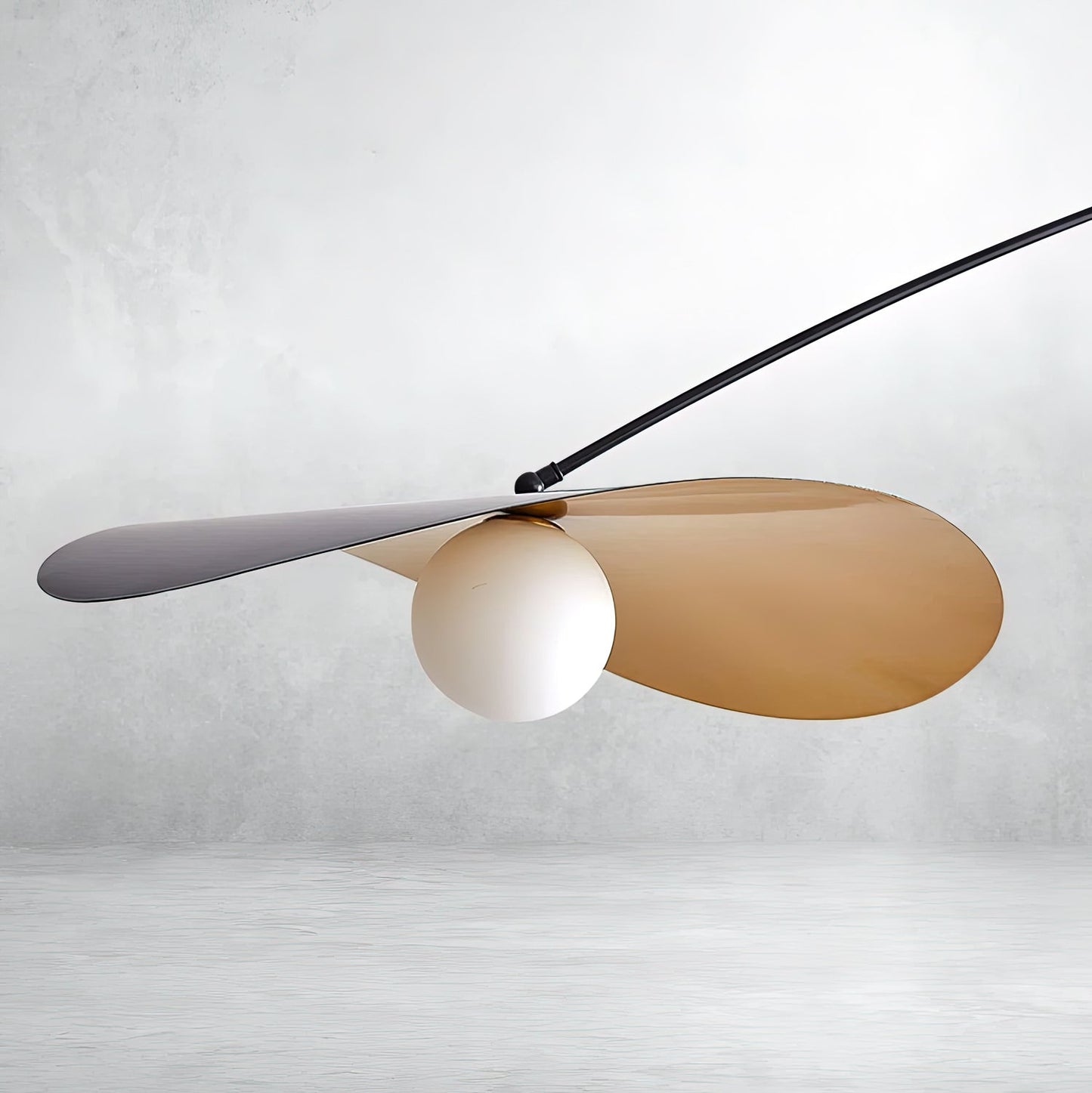 مصباح أرضي إيما