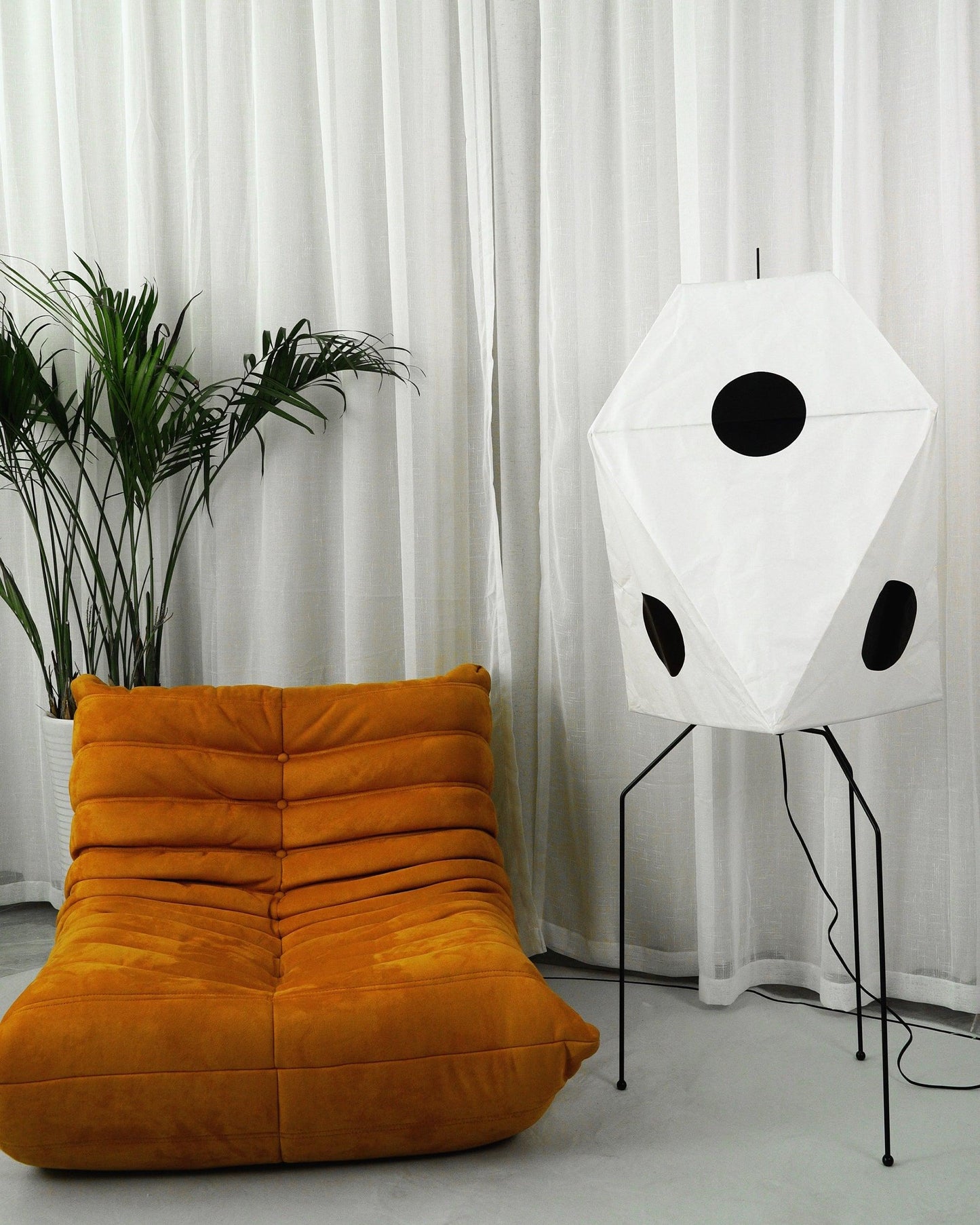 Akari UF3-Q Floor Lamp