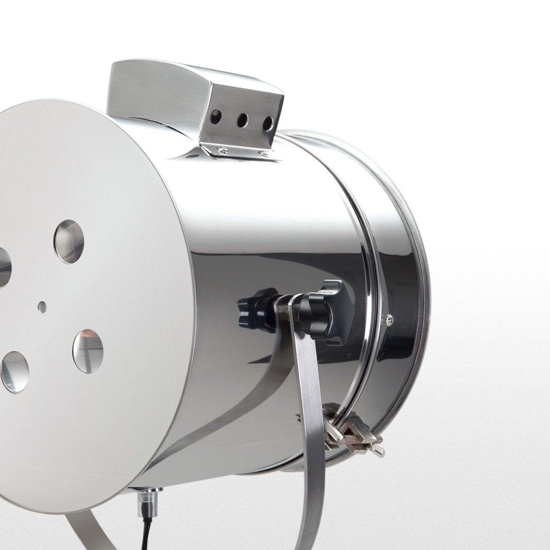 مصباح أرضي ثلاثي القوائم من ألفريد