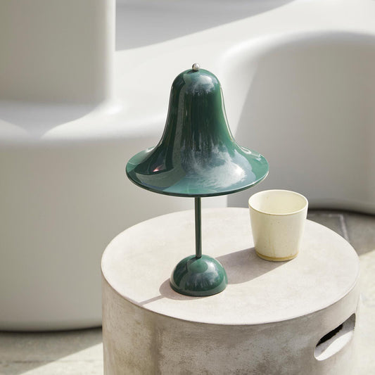 مصباح طاولة بانتوب