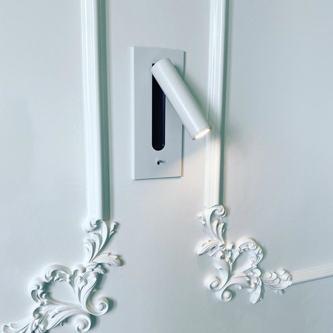 Modern Minimalist Bedroom Wall Lamp