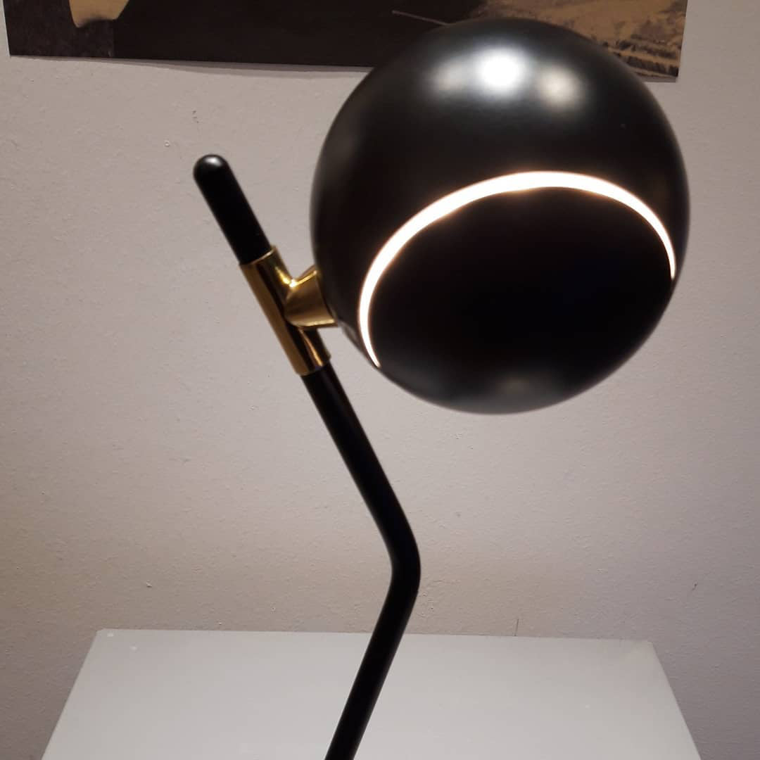 iGloo Table Lamp
