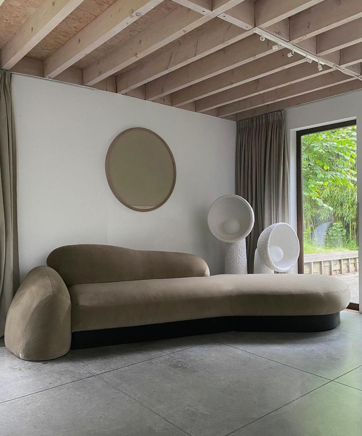 Echo Sculptural Floor Lamp