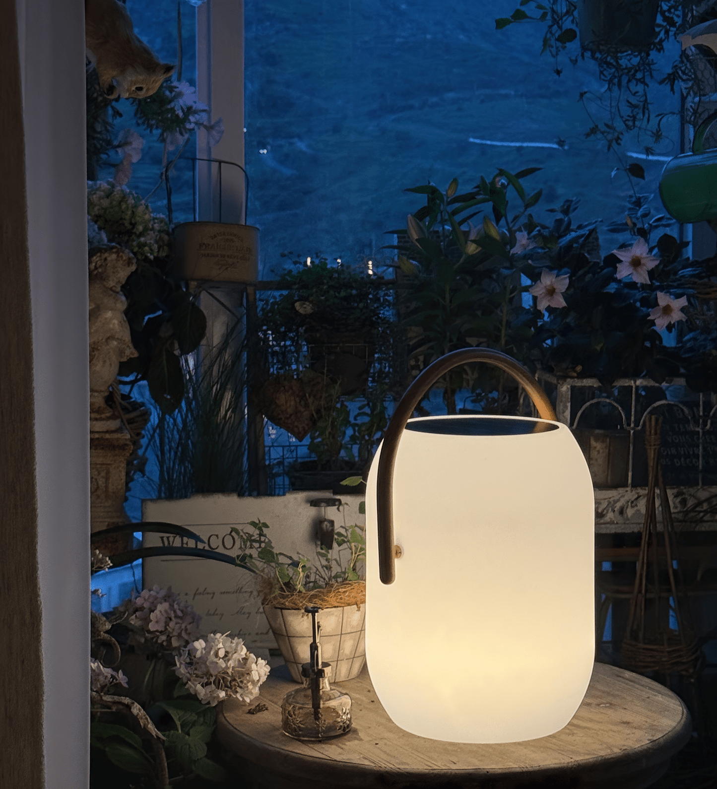 Noria Solar Outdoor Lantern Lamp
