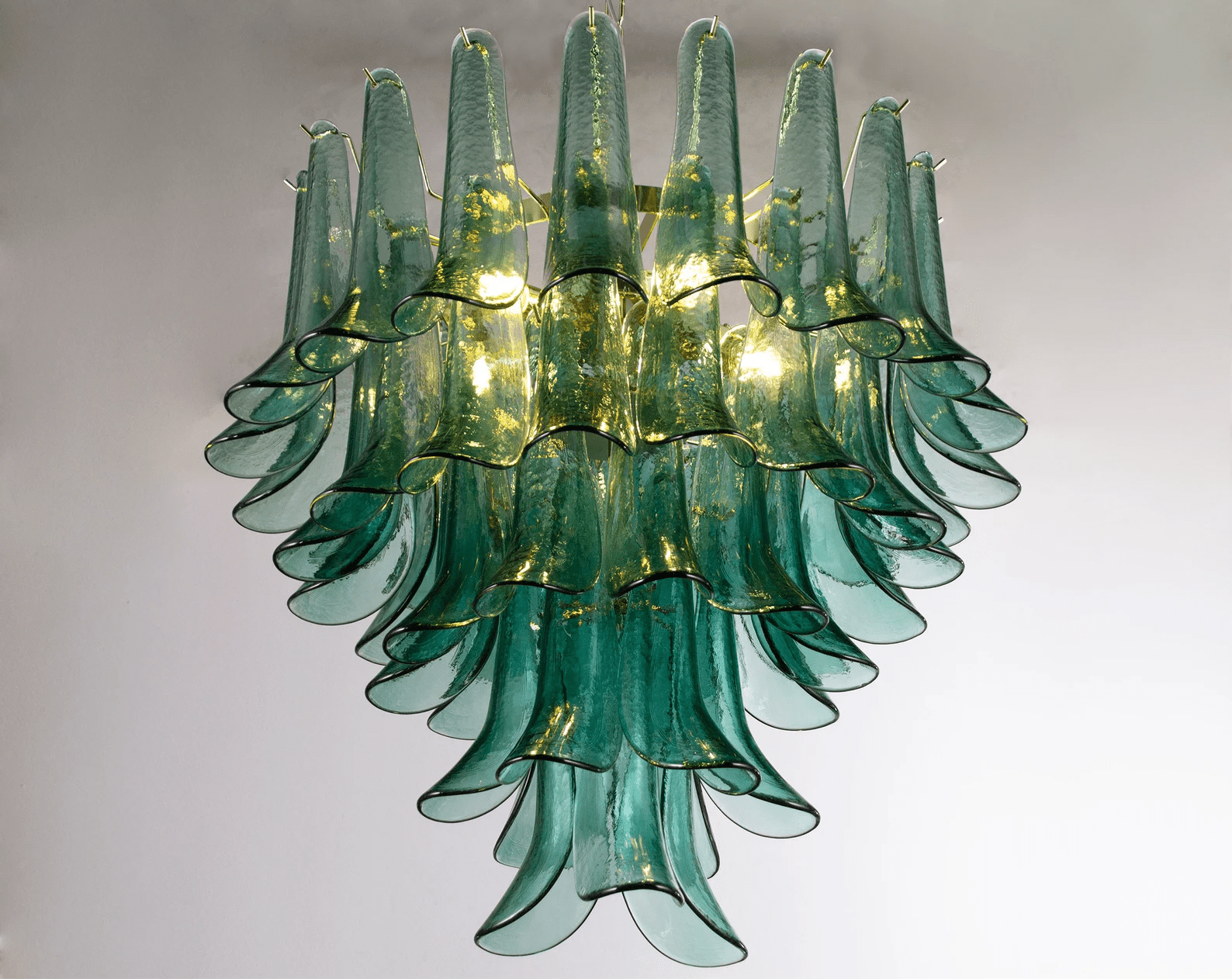 Petali Chandelier