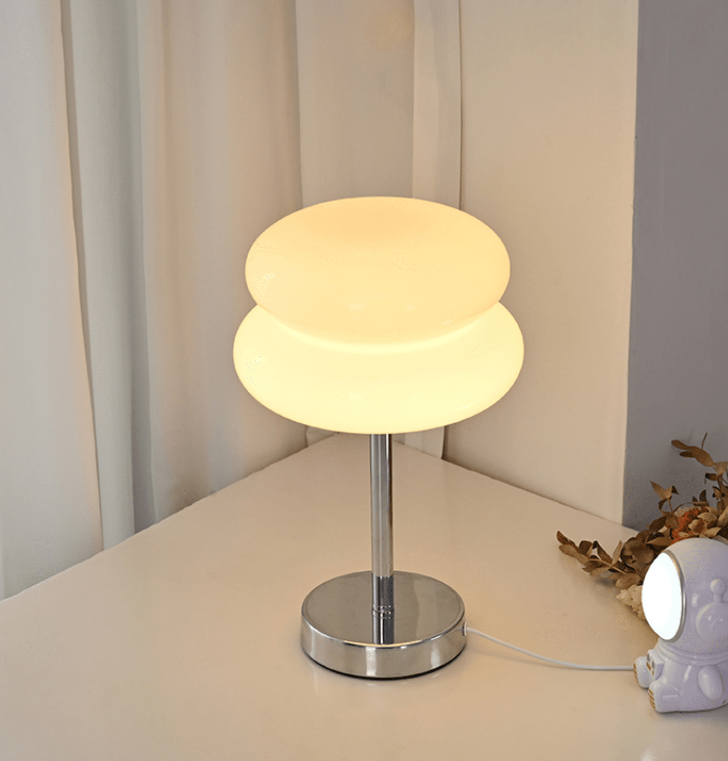 Saturn Glide Glass Table Lamp