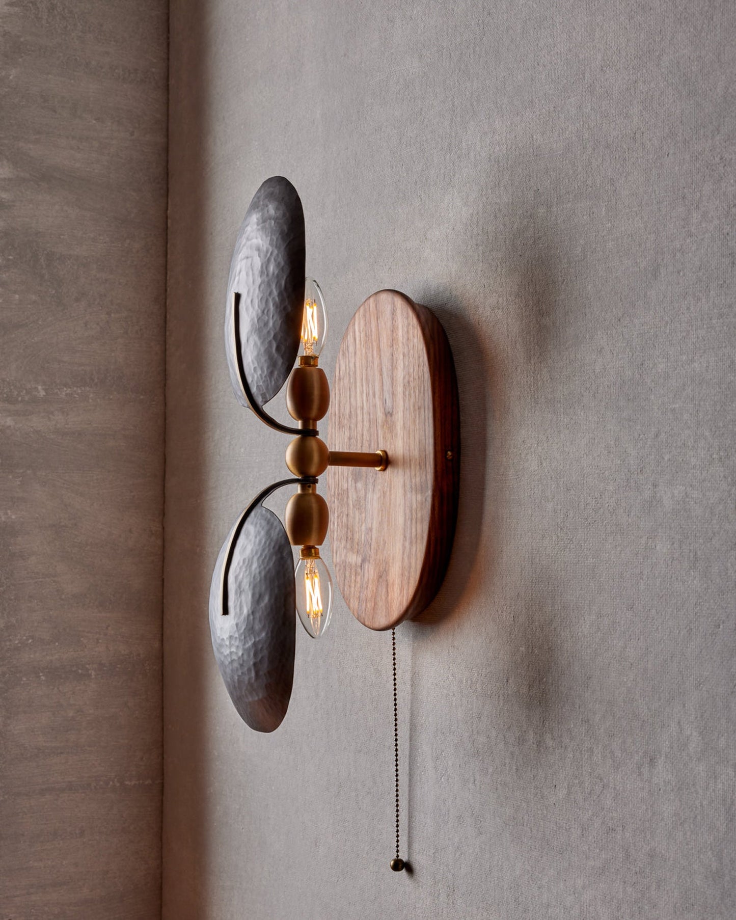 Callisto Wall Lamp