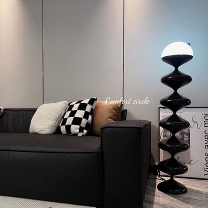 مصباح أرضي على شكل قرع 