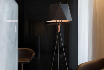 Solitaire Floor Lamp