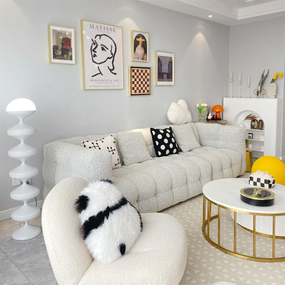 مصباح أرضي على شكل قرع 