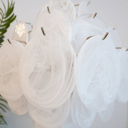 ثريا أوريليا قوس قزح 