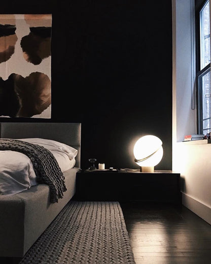 مصباح طاولة هلالي 