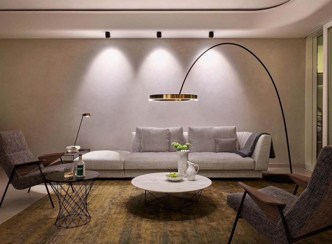 Quan Floor Lamp
