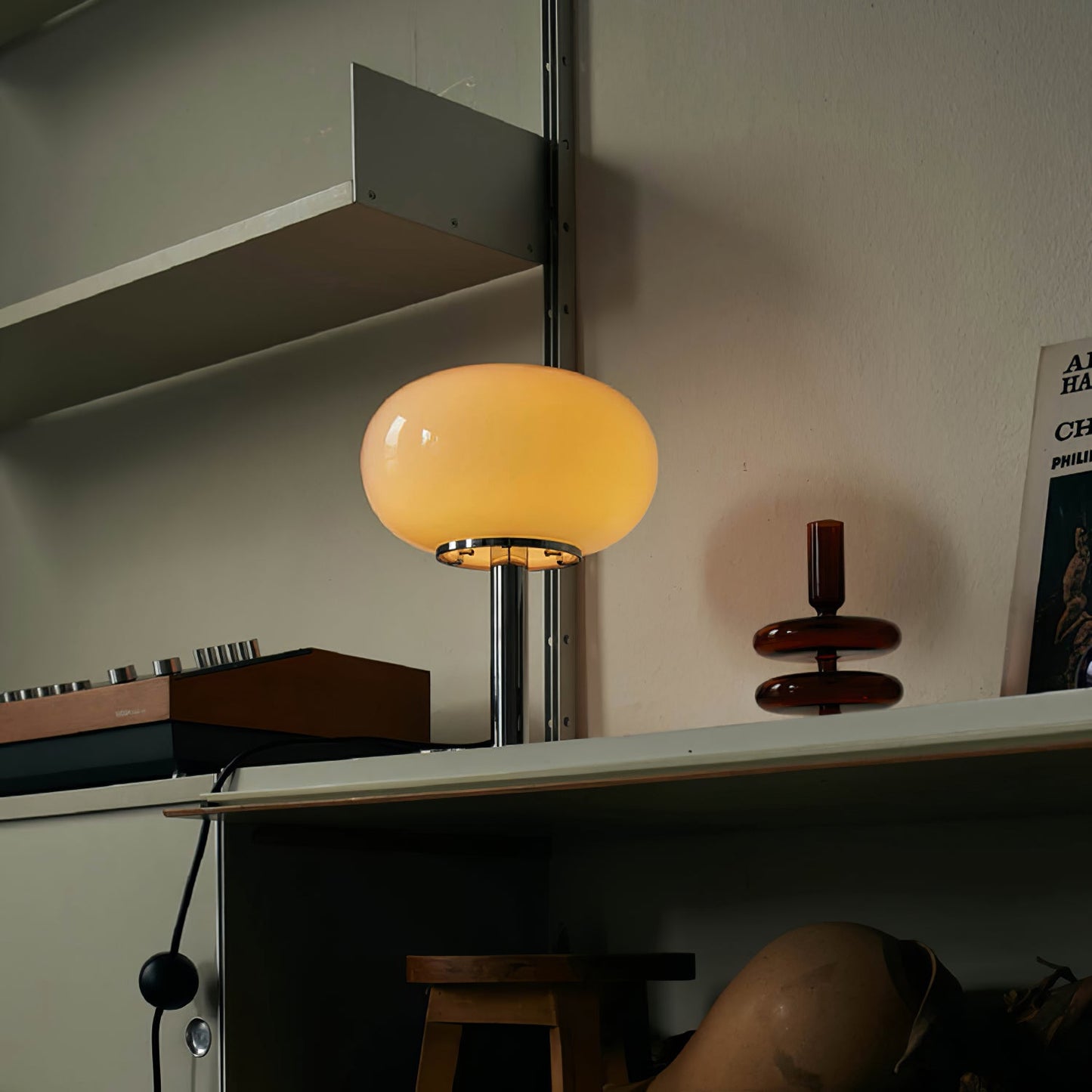 مصباح طاولة Am1n