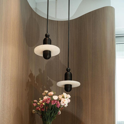 Median Pendant Light