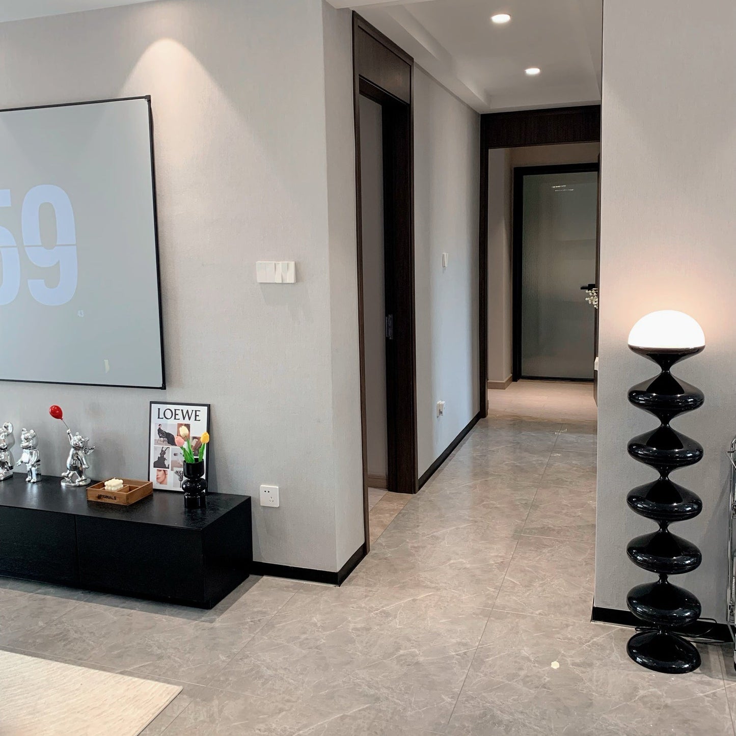 مصباح أرضي على شكل قرع 