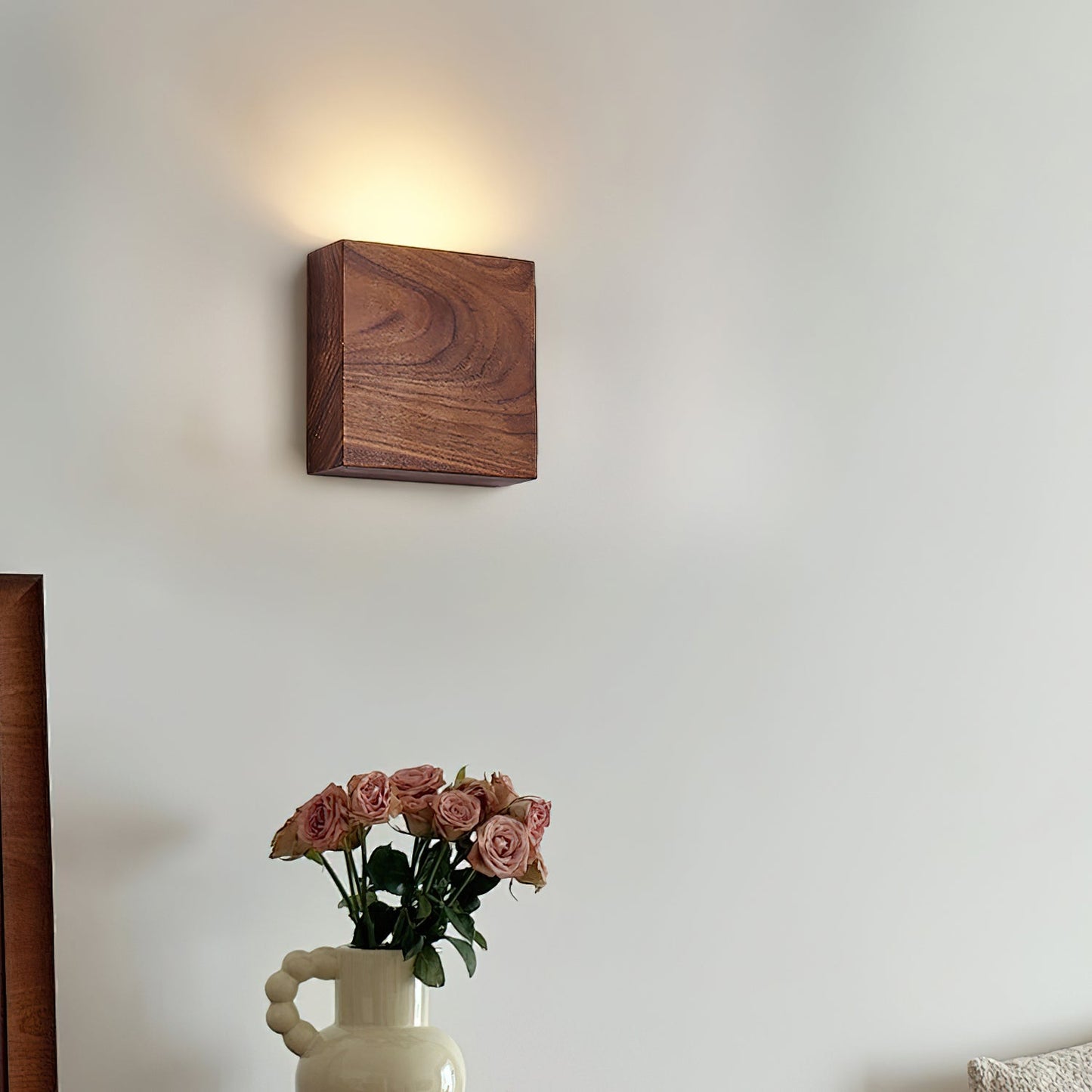 Claudo Wall Lamp