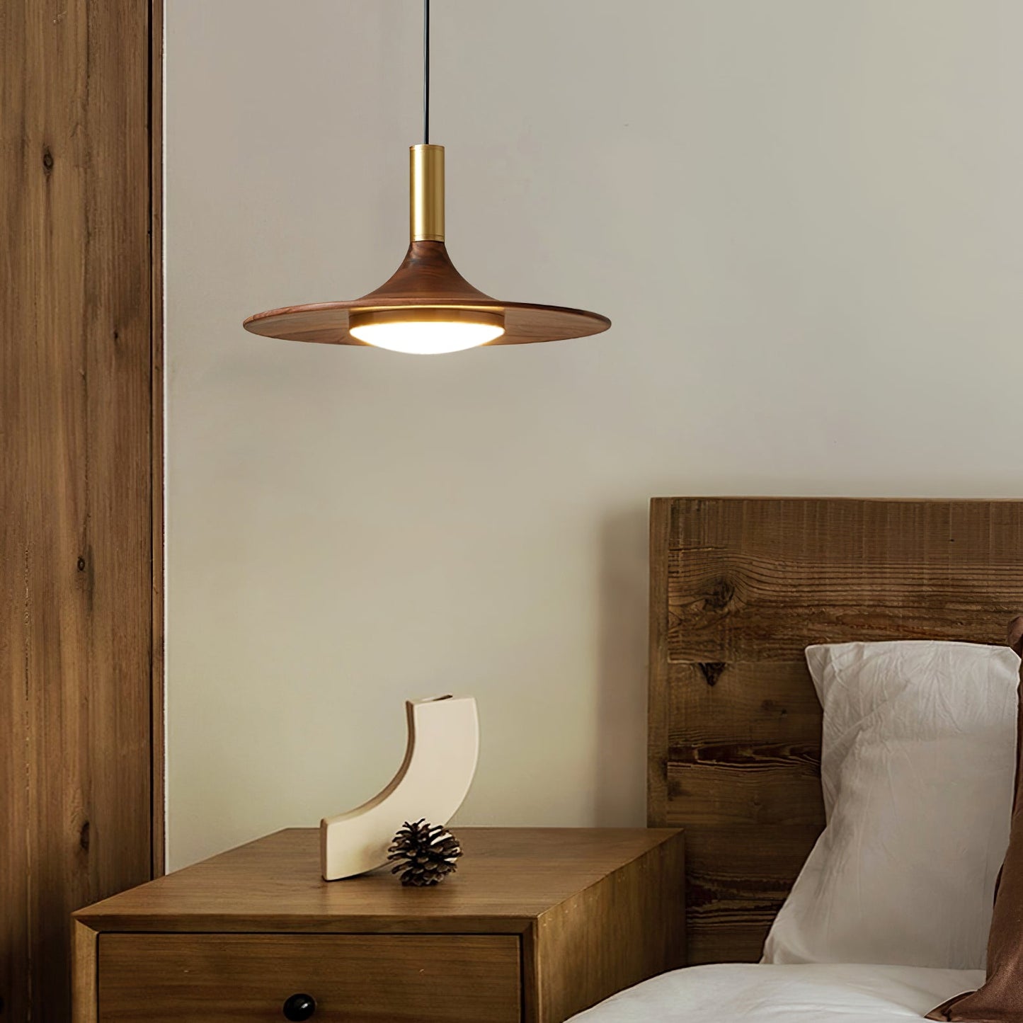Cheek Pendant Lamp