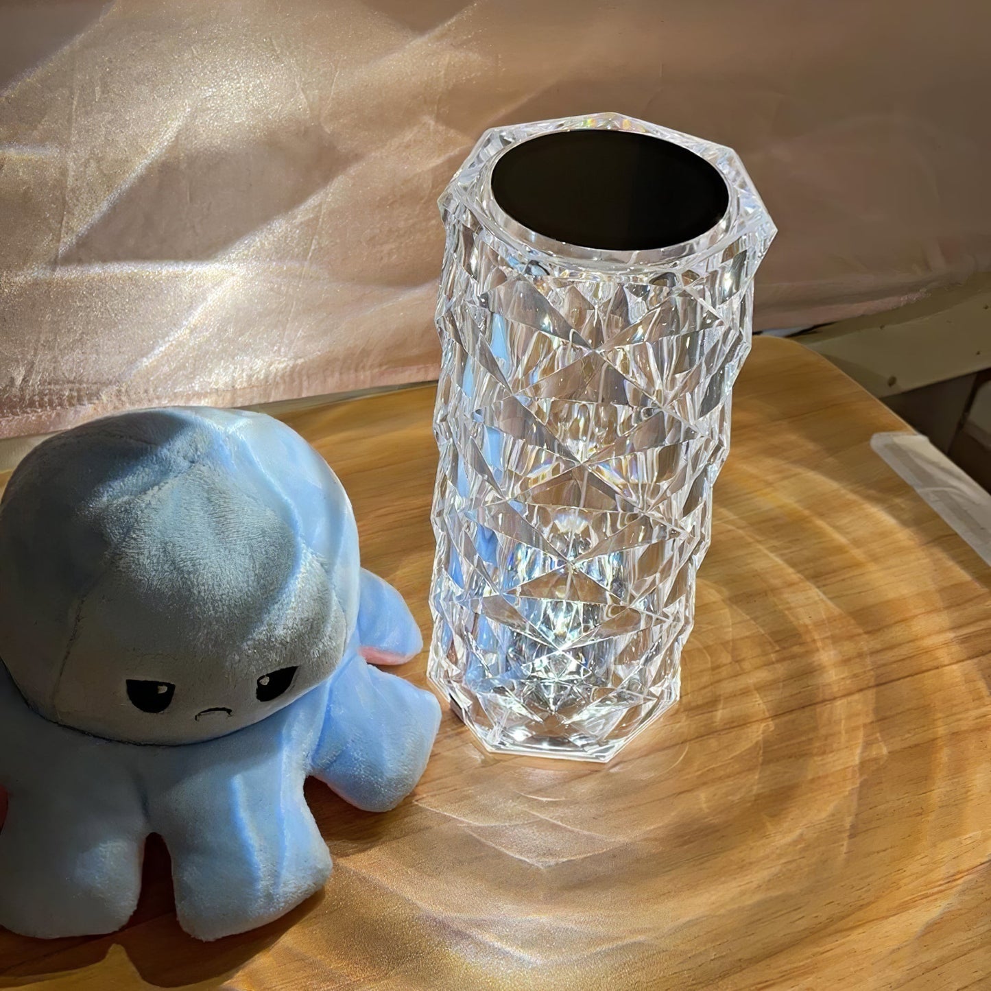 Diamond Cut Table Lamp