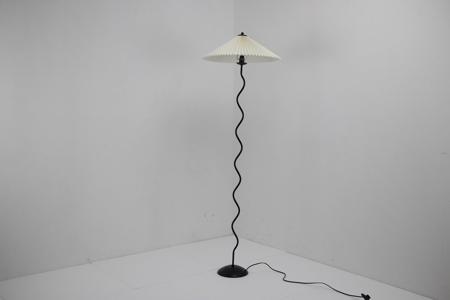 Squiggle Floor Lamp