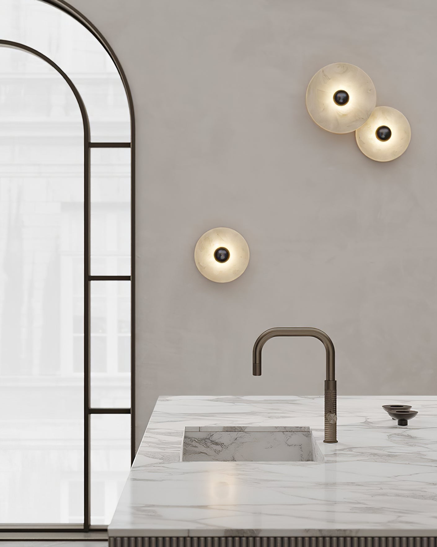 Alabaster Planes Wall Lamp