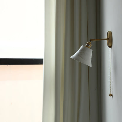 مصباح حائط سيراميكي مخروطي 