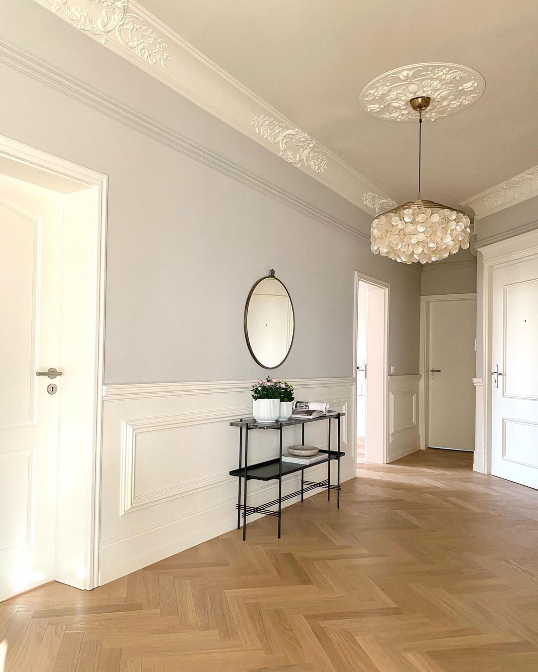 Round Shell Chandelier