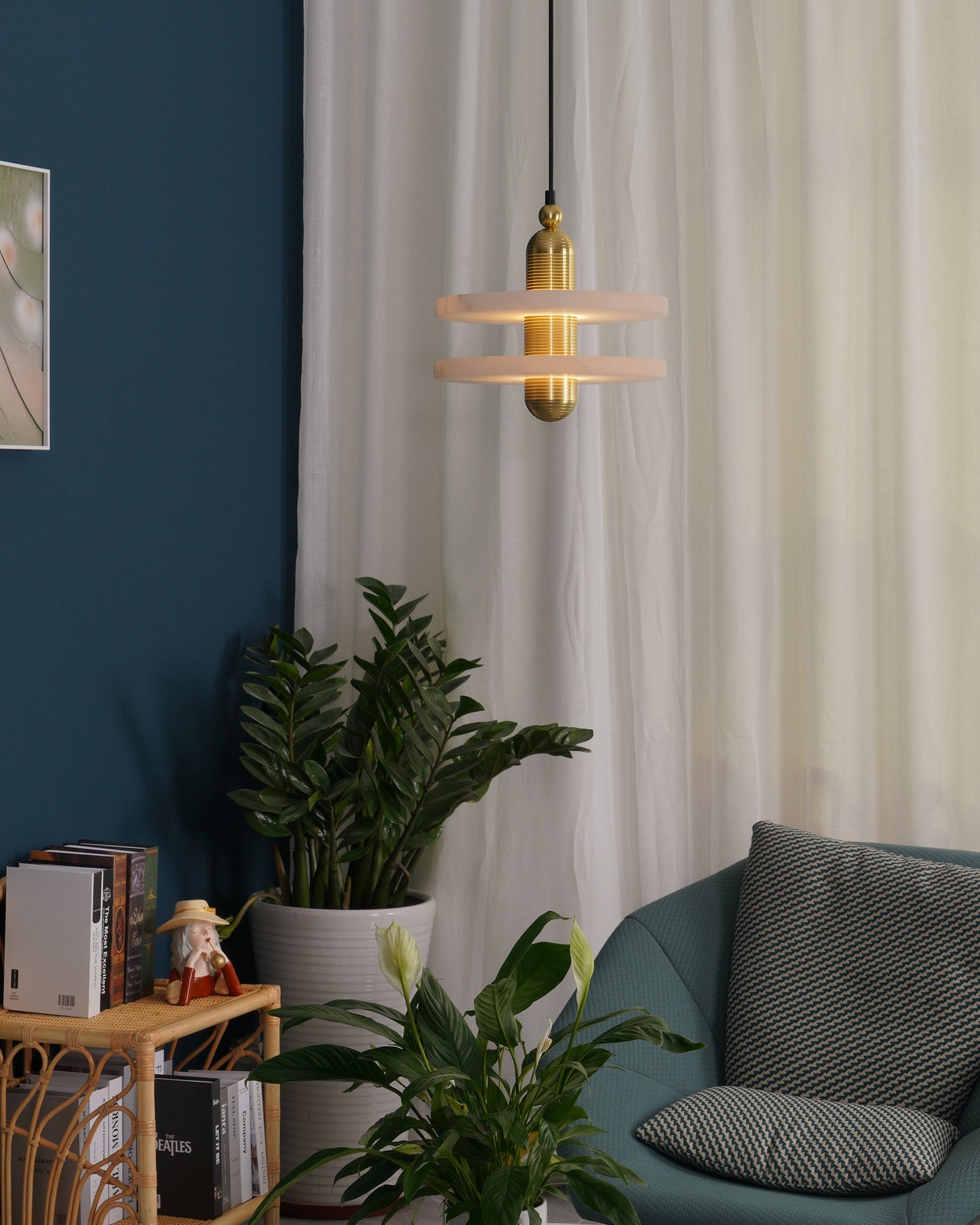 Median Pendant Light