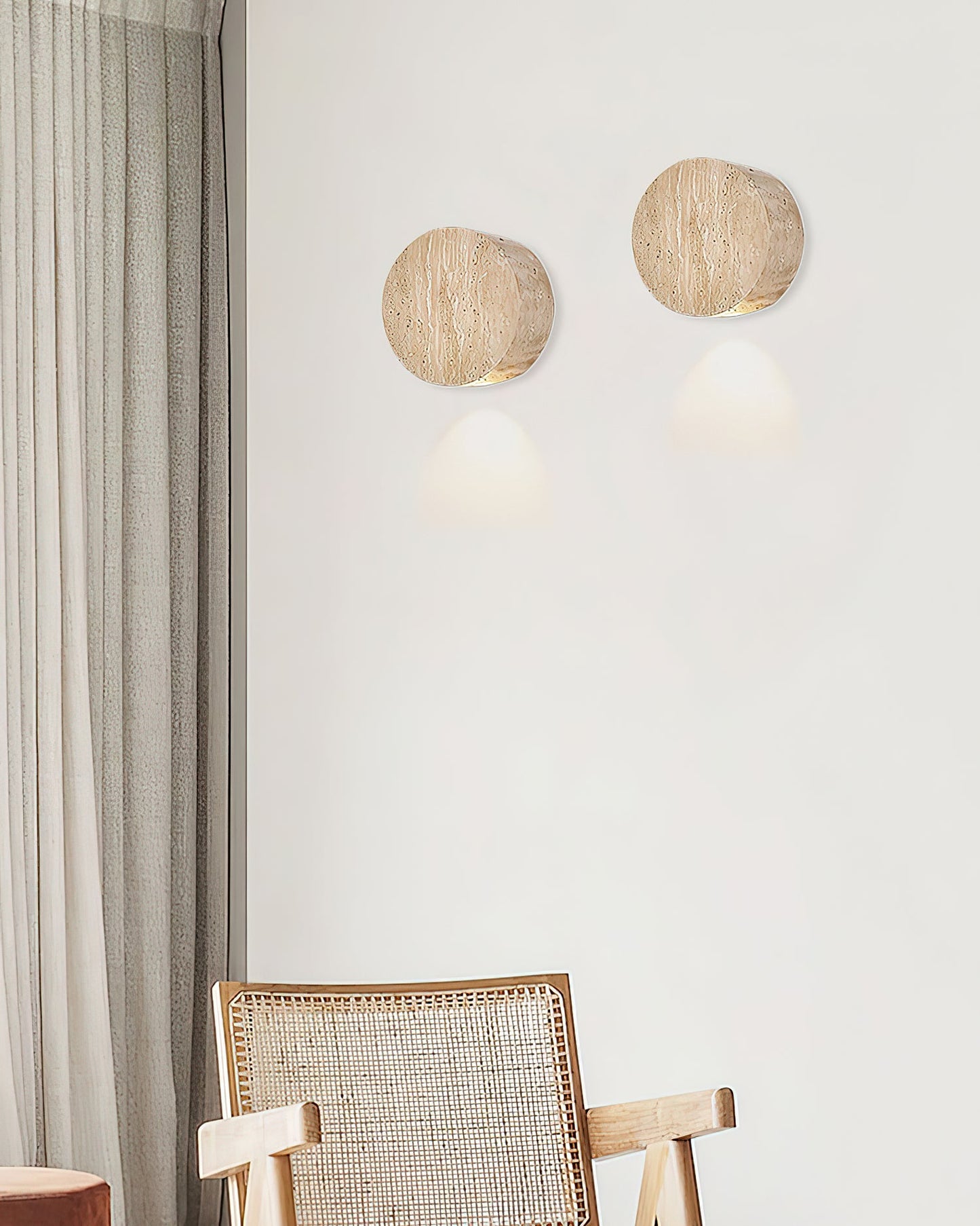 Lytheris Wall Light