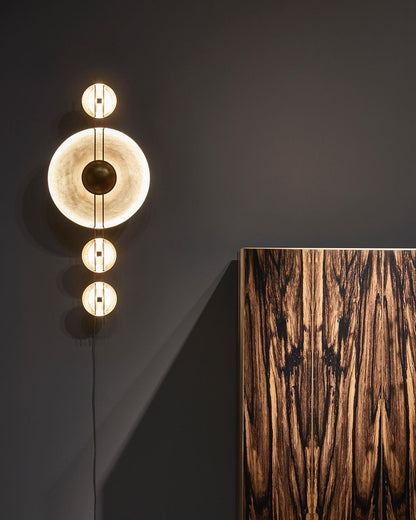Leo-G Wall Lamp