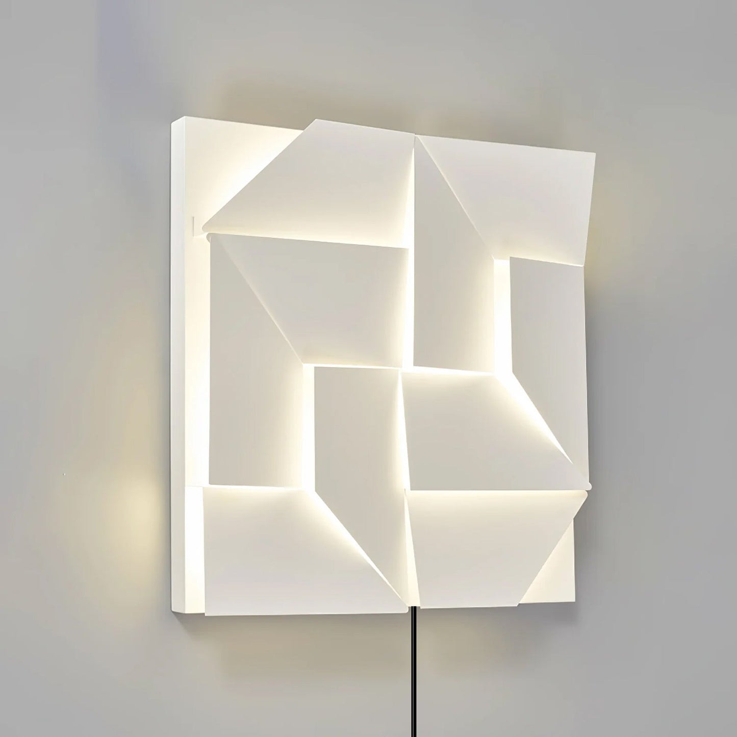 Shadows Grand Plug-in Sconce