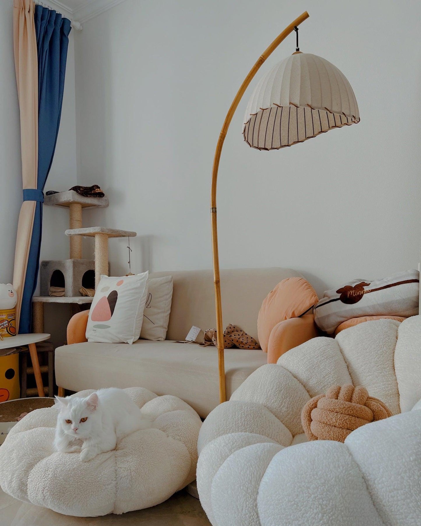 Sanna Floor Lamp