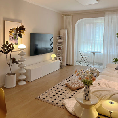 مصباح أرضي على شكل قرع 