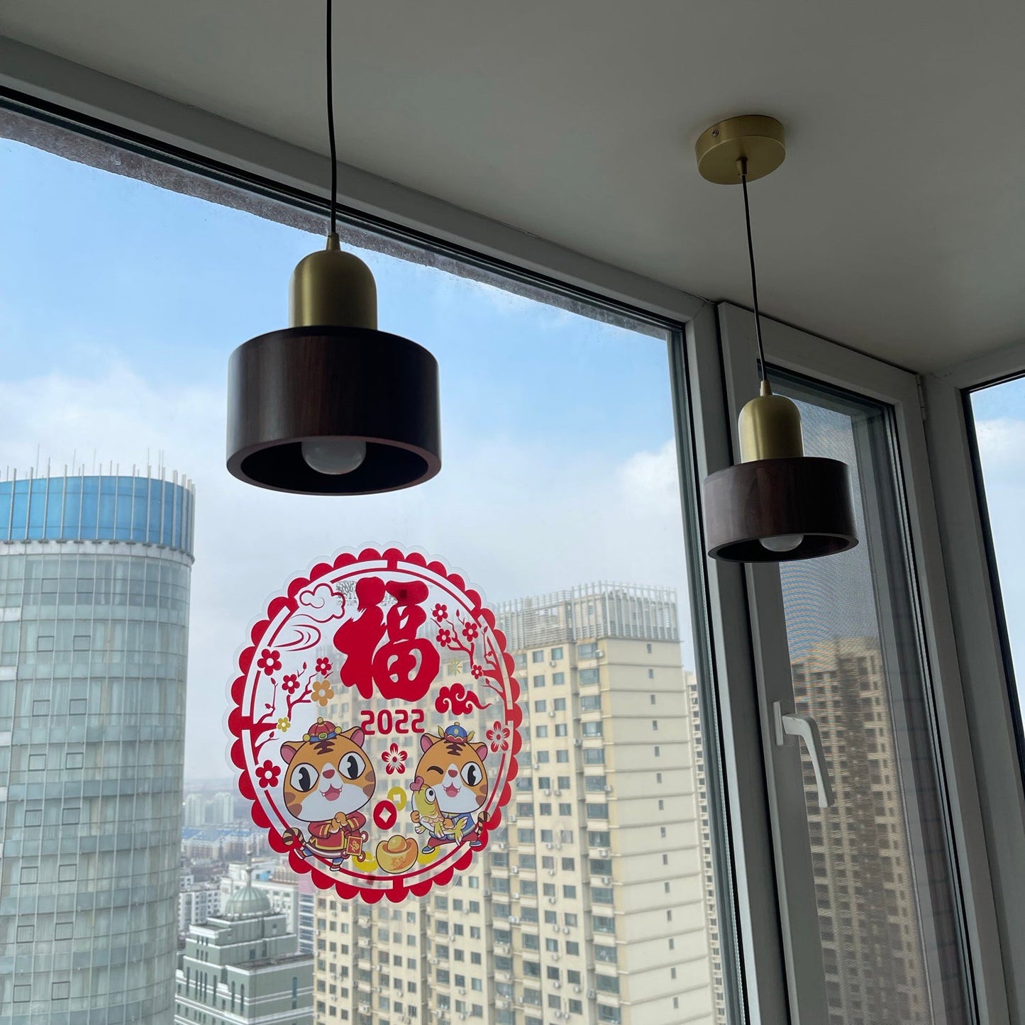 مصباح معلق من Composer 