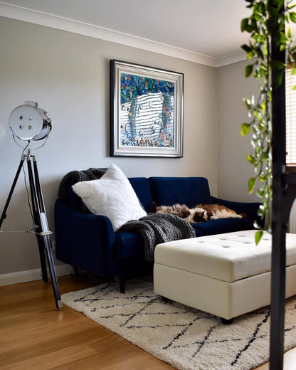 مصباح أرضي ثلاثي القوائم من ألفريد 