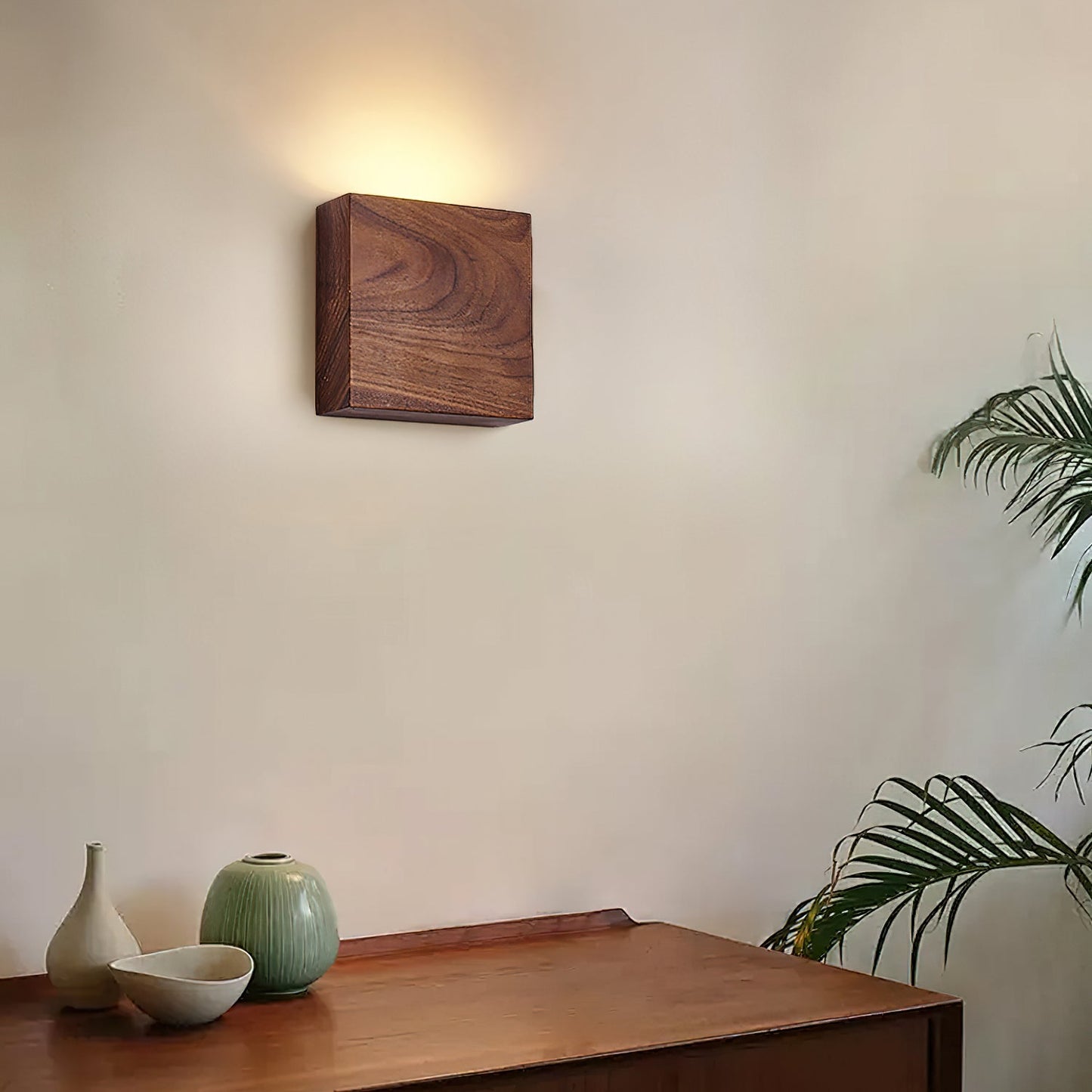 Claudo Wall Lamp