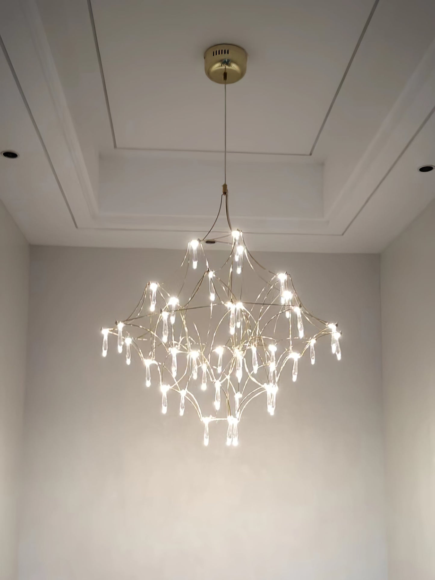 Mira Chandelier
