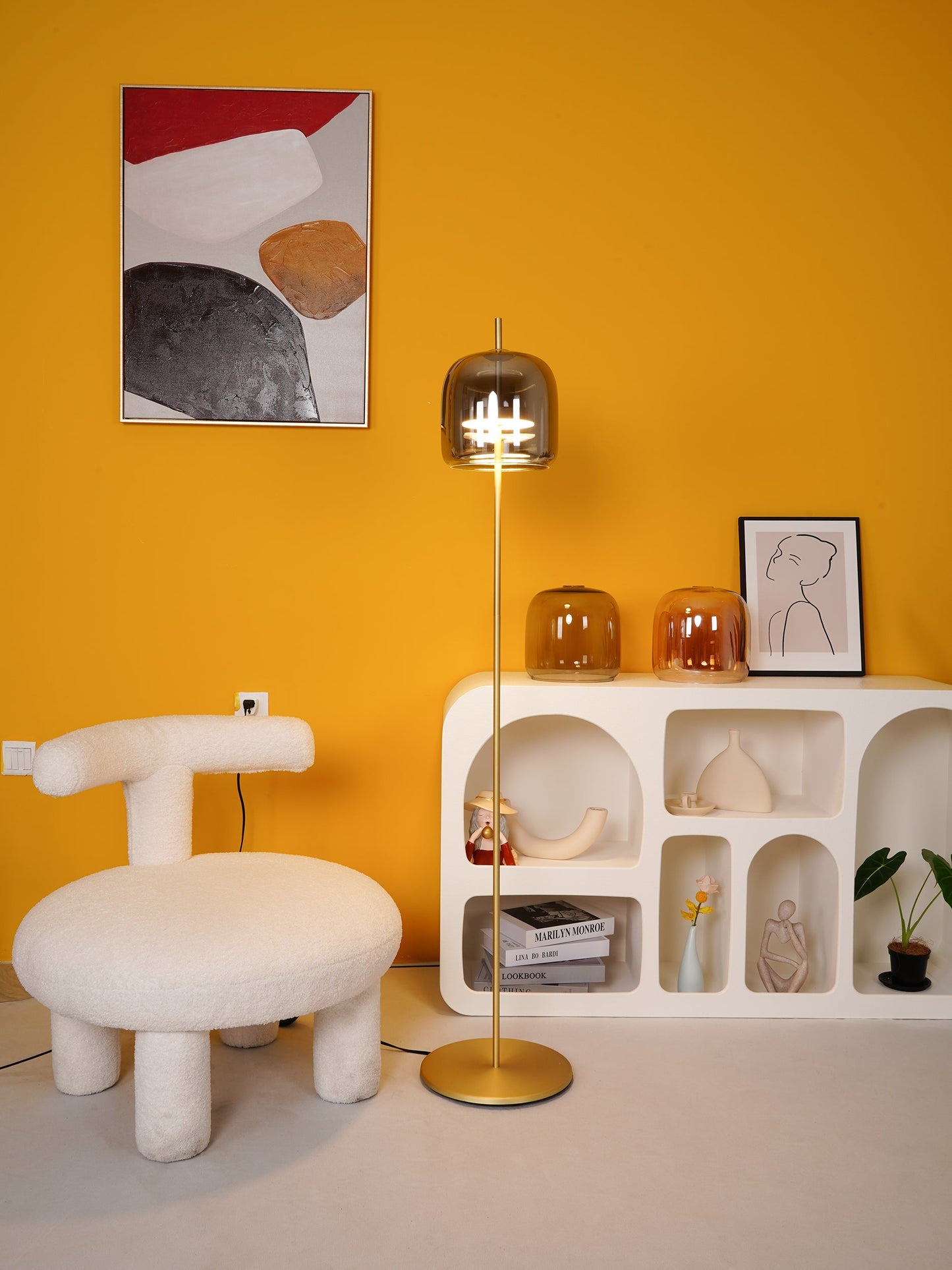 مصباح أرضي من نوع جوجوبا 