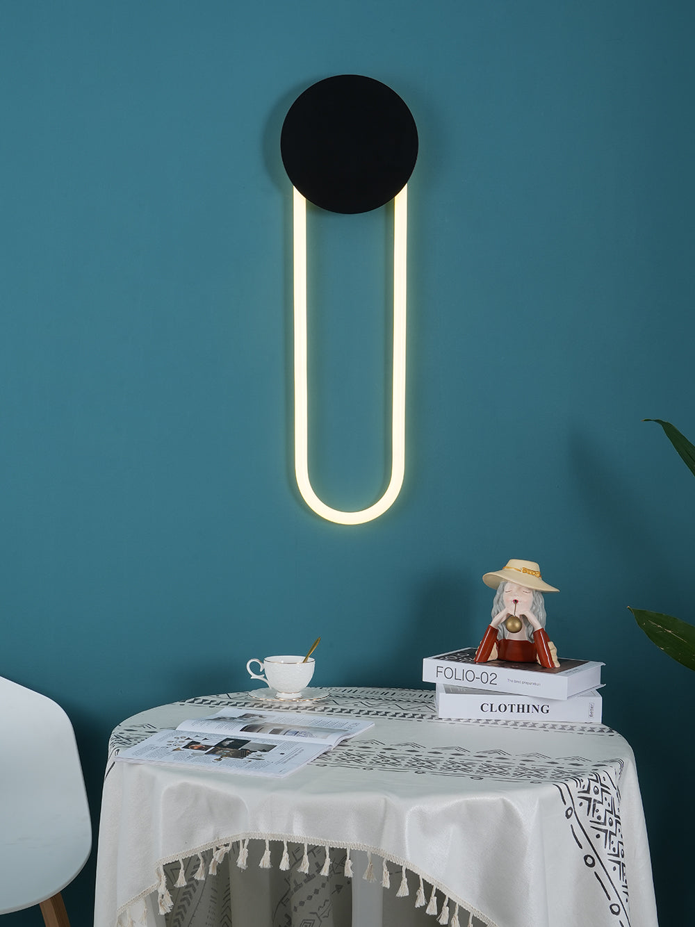 RA Wall Lamp