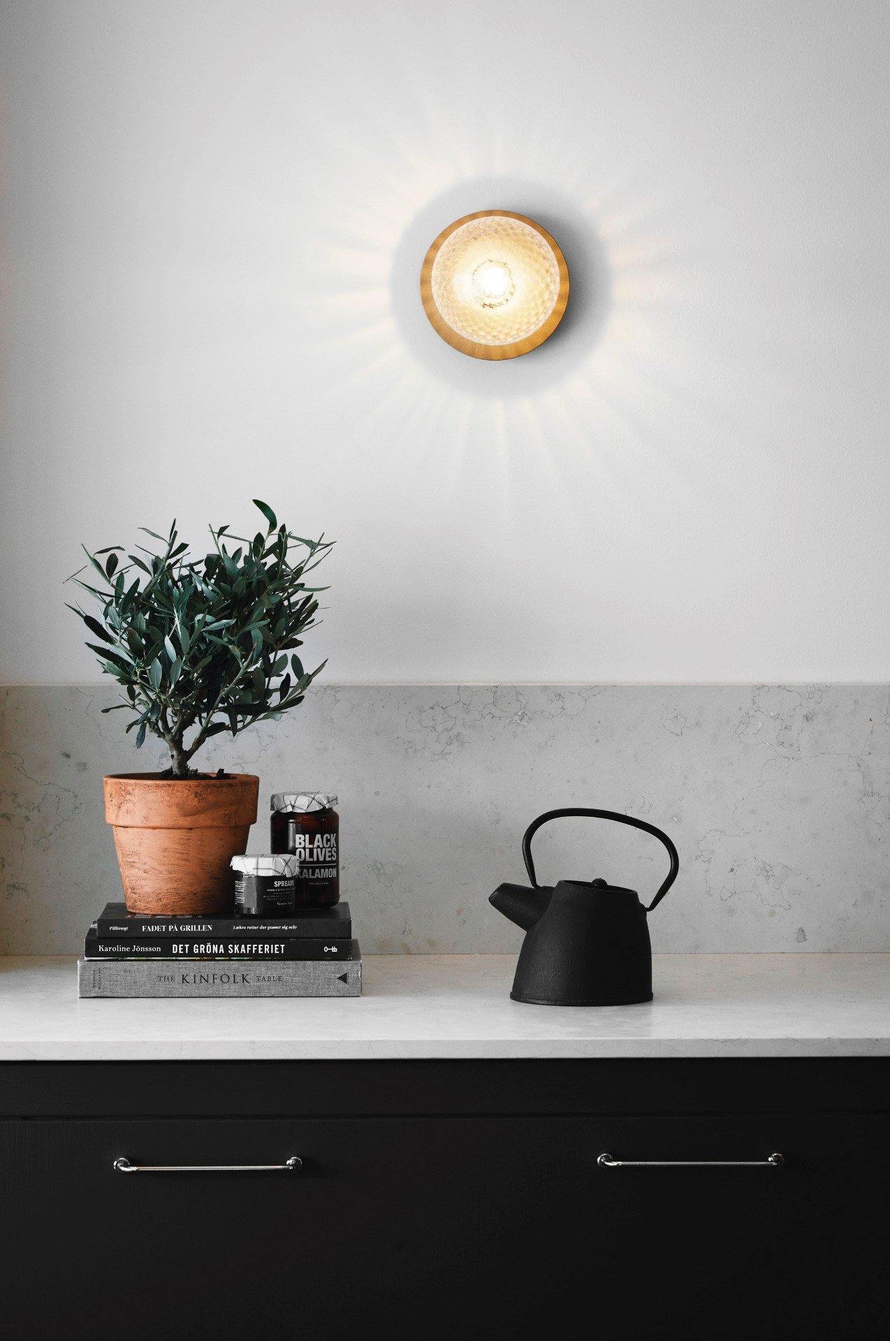 Liila Wall Lamp