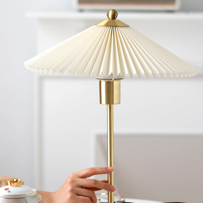 Perla Pleated Table Lamp