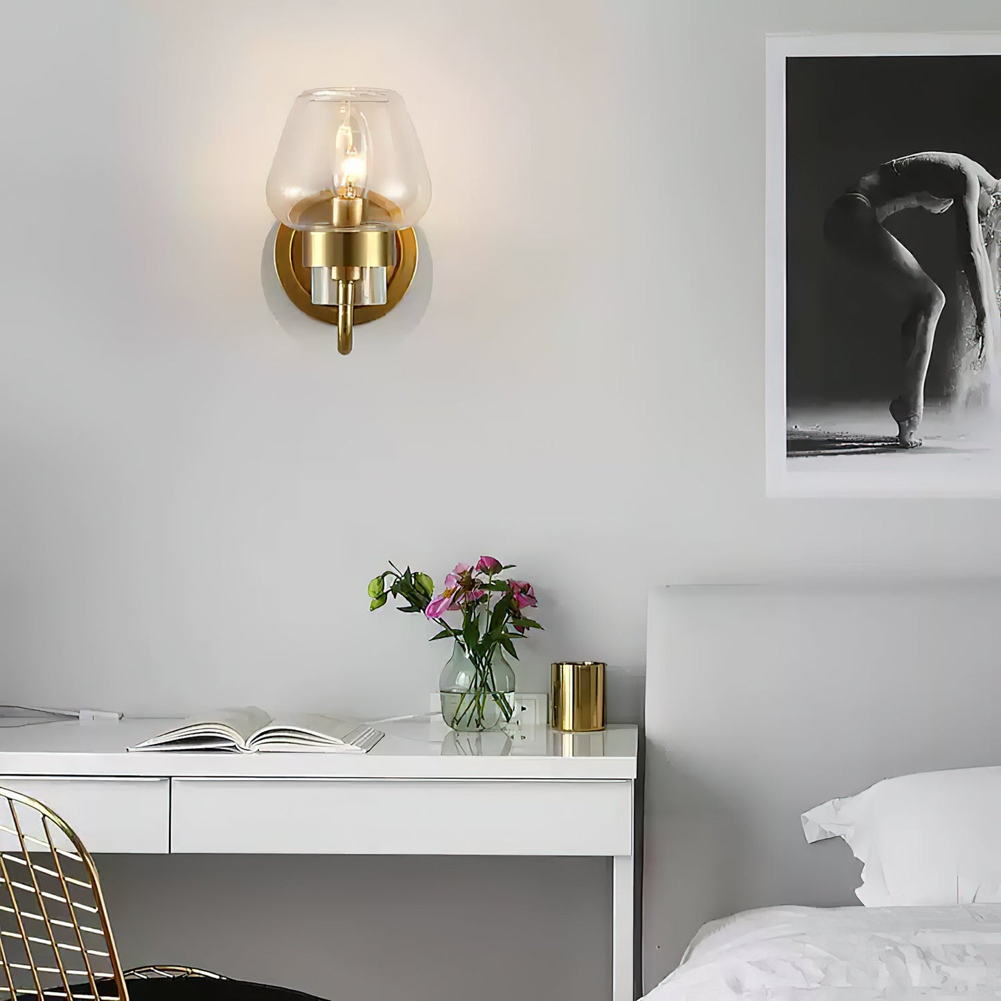 Maxim Wall Light