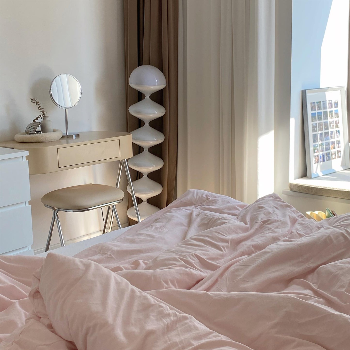 مصباح أرضي على شكل قرع 