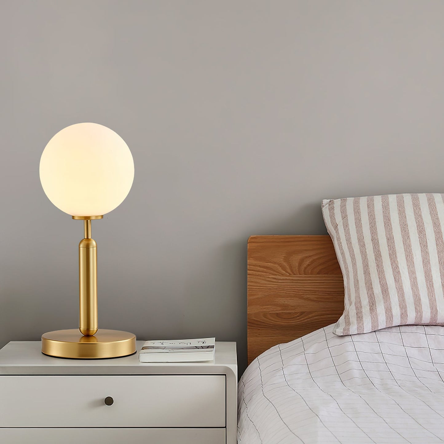 Ecar Table Lamp