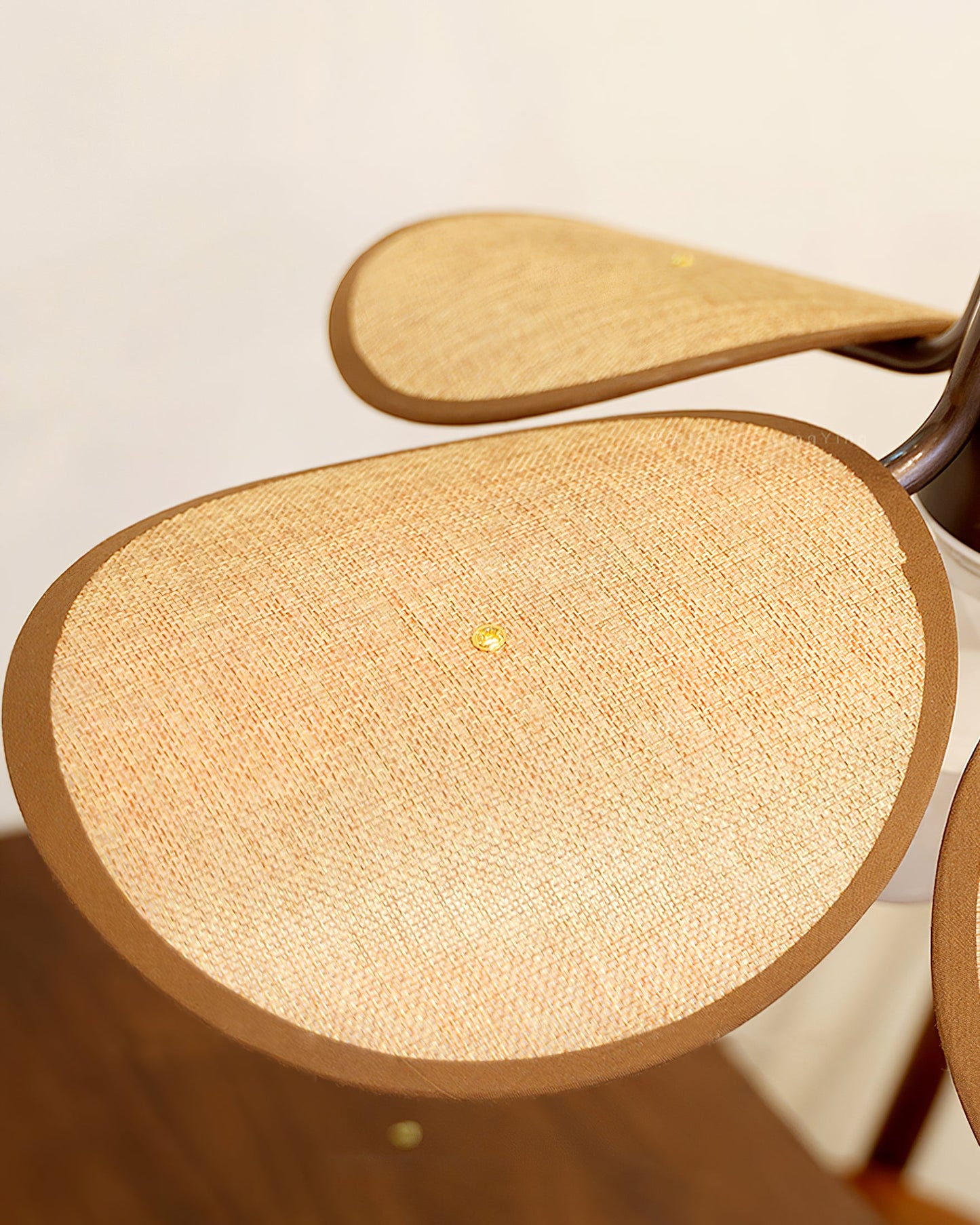 مصباح دلفينا المعلق 