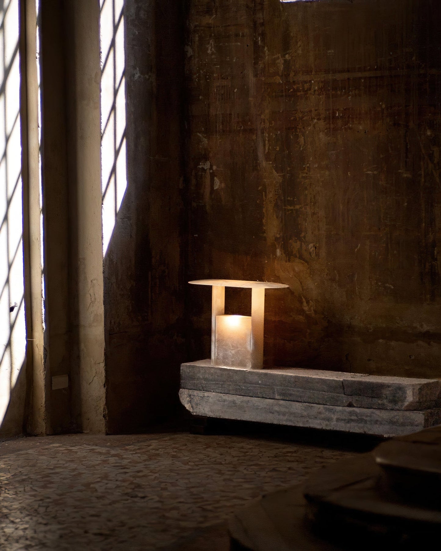 مصباح طاولة بياجيو