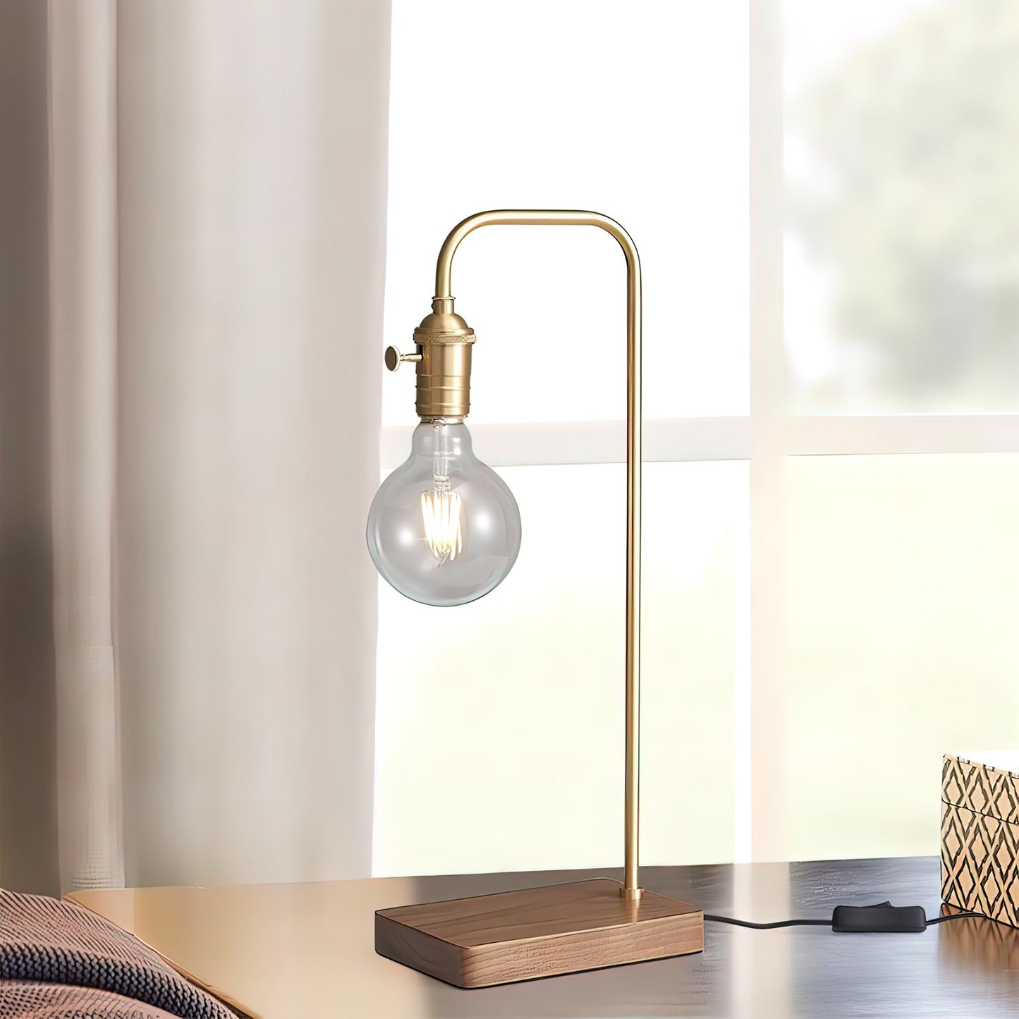 Celio table lamp