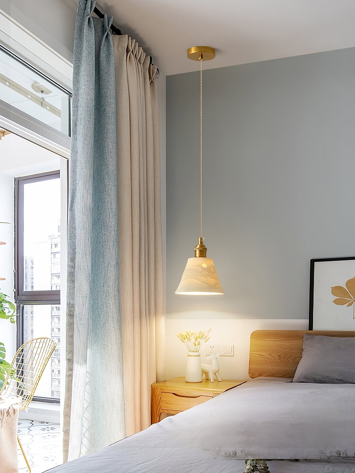 مصباح معلق سيراميكي مخروطي الشكل 