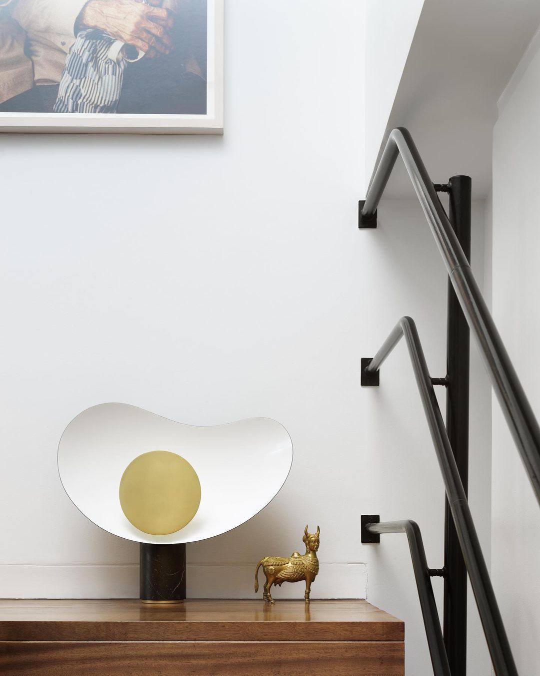 مصباح طاولة من الأرض إلى السماء 