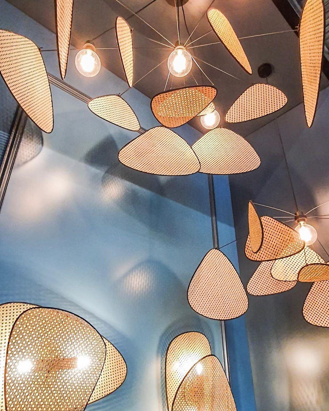 Screen Cannage Suspension